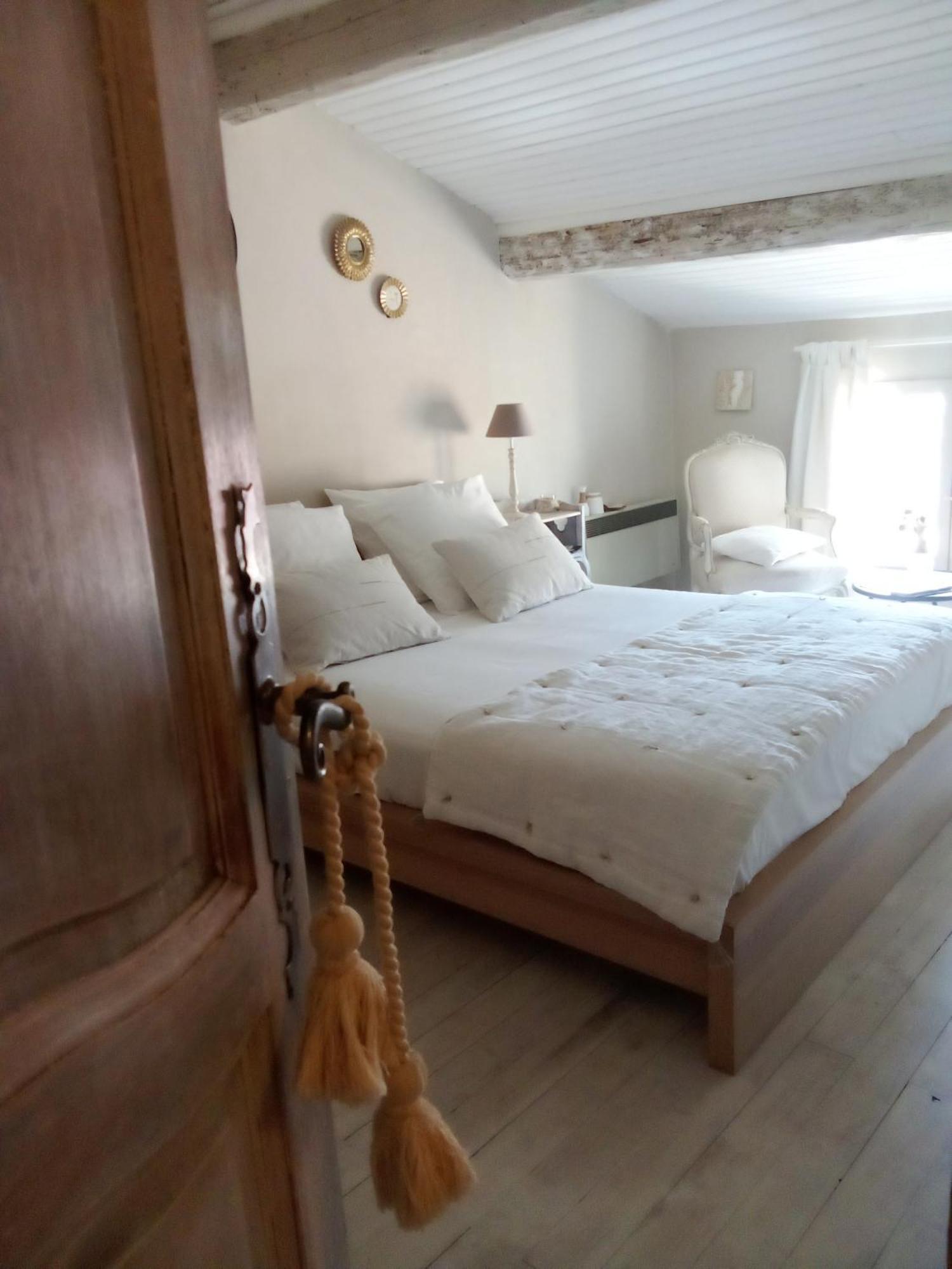 La Maison Perchee Aigues-Mortes Quarto foto